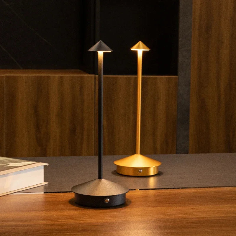Arrow - Table lamp